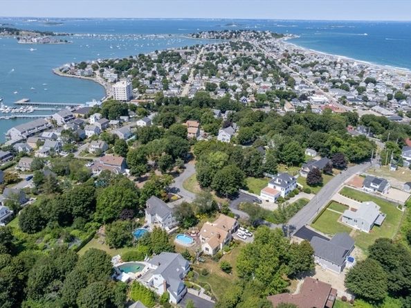 50 Prospect Ave, Hull MA 02045