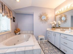 50 Prospect Ave, Hull MA 02045