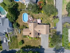 50 Prospect Ave, Hull MA 02045