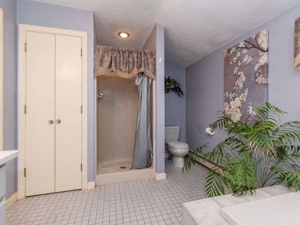 50 Prospect Ave, Hull MA 02045
