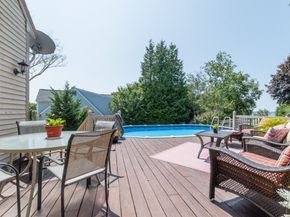 50 Prospect Ave, Hull MA 02045