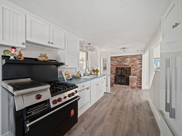 98 Cherry Street, Marshfield MA 02050