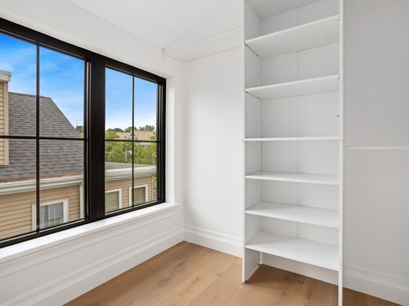 233 Powder House Blvd, Somerville MA 02144