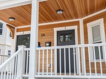 54 Lowden Ave