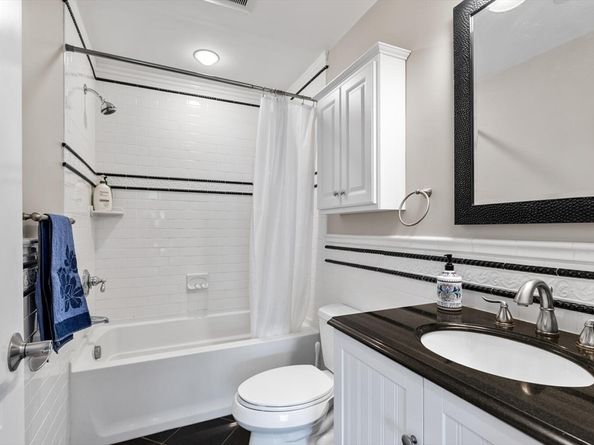 129 Cambridge St 1, Burlington MA 01803