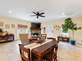 129 Cambridge St 1, Burlington MA 01803