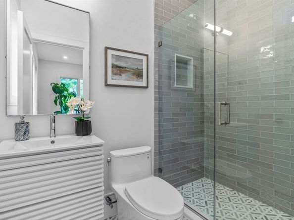 55 June Ln, Newton MA 02459