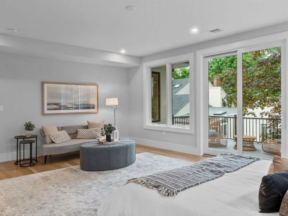 55 June Ln, Newton MA 02459