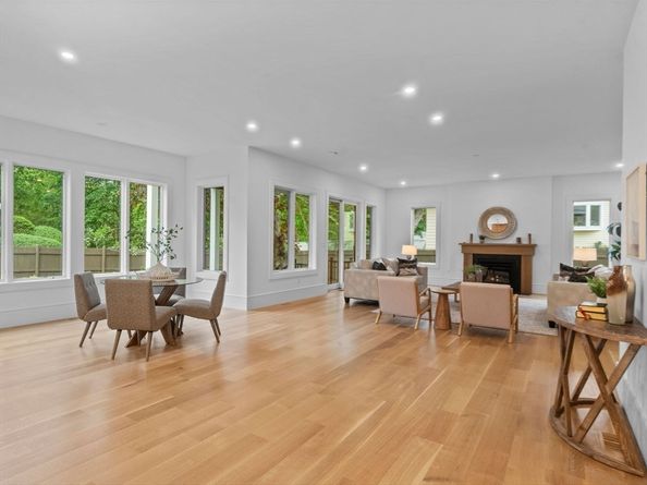 55 June Ln, Newton MA 02459