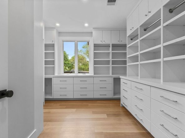 55 June Ln, Newton MA 02459