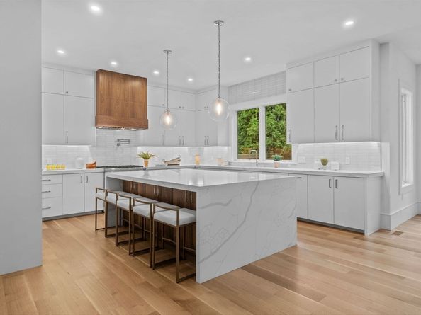 55 June Ln, Newton MA 02459