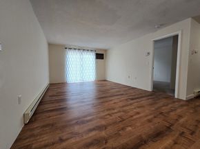 80 Stanton St 34, Worcester MA 01605