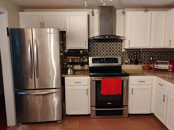 9 Packard Rd, Milford MA 01757