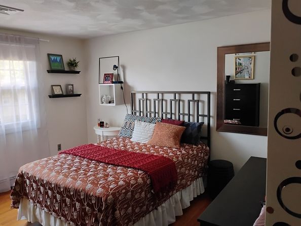 9 Packard Rd, Milford MA 01757