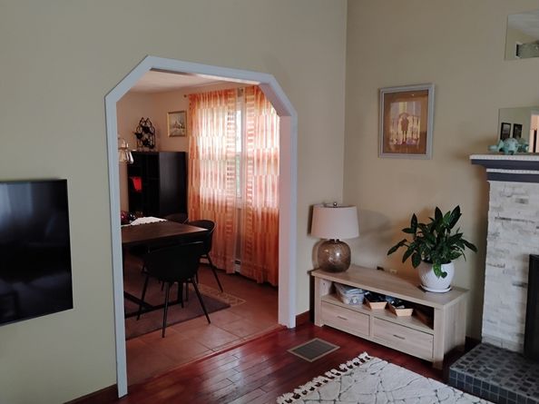 9 Packard Rd, Milford MA 01757
