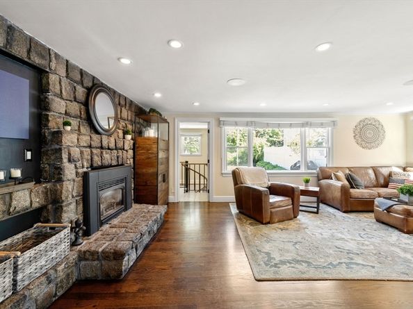 9 Short St, Boston MA 02129