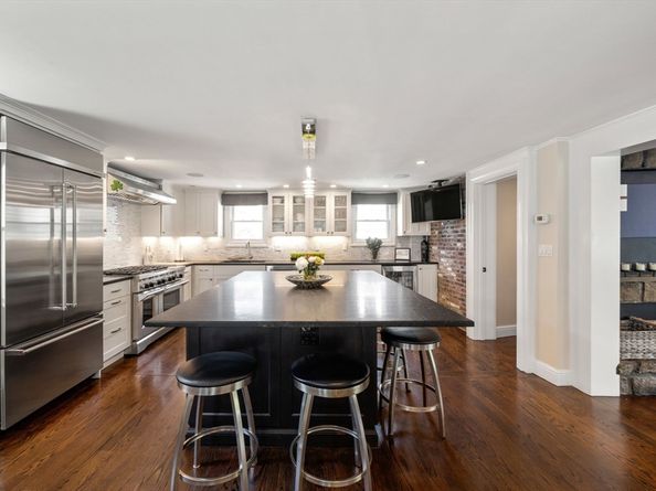 9 Short St, Boston MA 02129