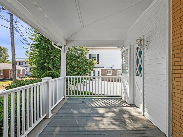 17 Pearl Road, Nahant MA 01908