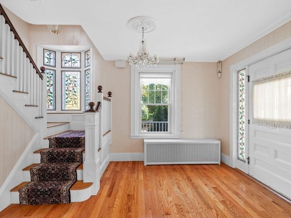 17 Pearl Road, Nahant MA 01908