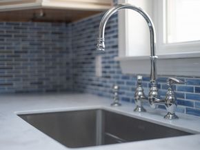 17 Pearl Road, Nahant MA 01908