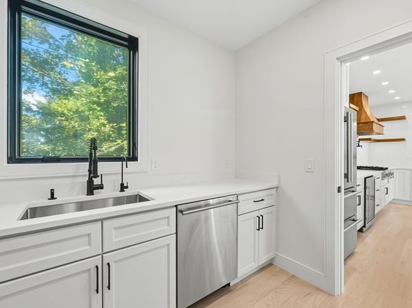 863 Main Street, Reading MA 01867