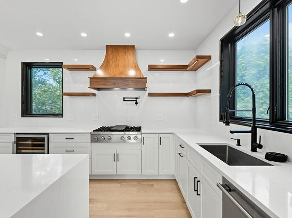 863 Main Street, Reading MA 01867