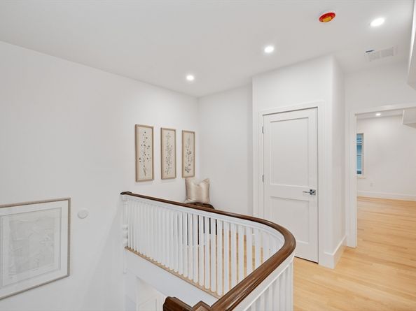65 Francis 65, Brookline MA 02446