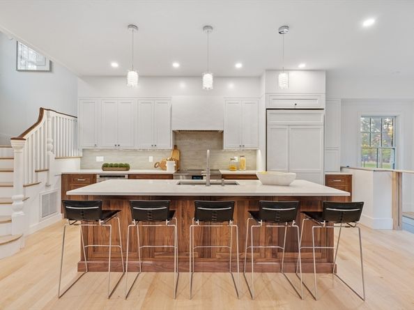 65 Francis 65, Brookline MA 02446