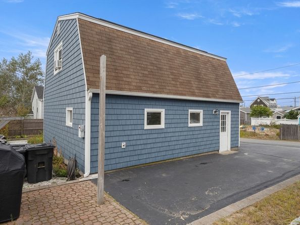 12 53rd St, Newburyport MA 01950