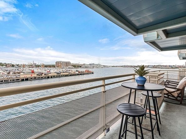 3 Battery Wharf 3309, Boston MA 02109