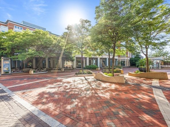 3 Battery Wharf 3309, Boston MA 02109