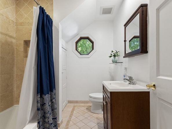 18 Greenwood St, Lexington MA 02421
