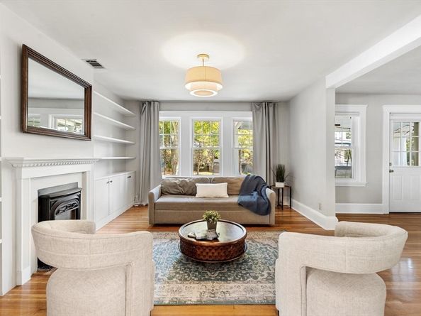 77 Bennett St 2, Boston MA 02135