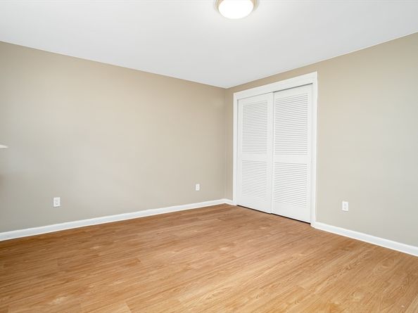 477 Salisbury St, Worcester MA 01609