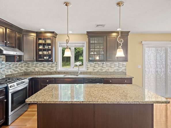 1 Corn Mill Way, Rockland MA 02370