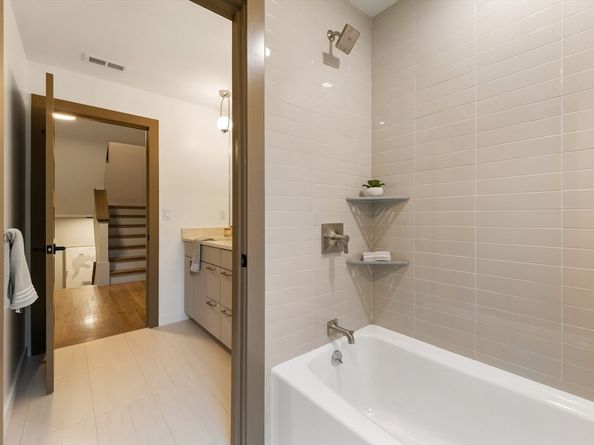79 Charles St, Arlington MA 02474