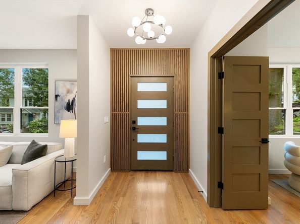79 Charles St, Arlington MA 02474