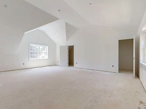 4 Barrows Rd, Worcester MA 01609