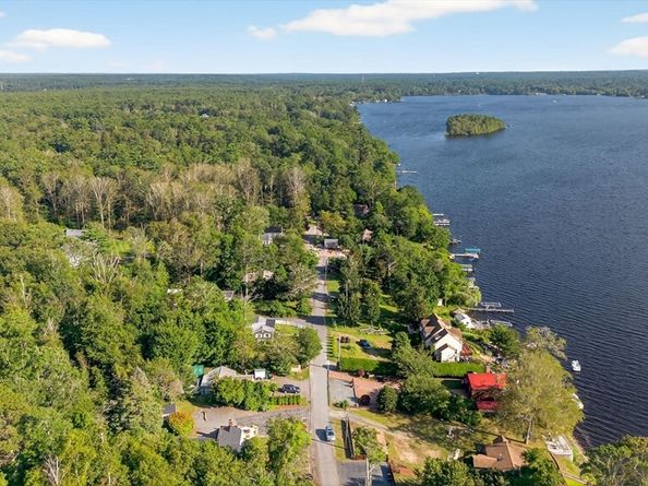 120 Hackett Ave, Lakeville MA 02347