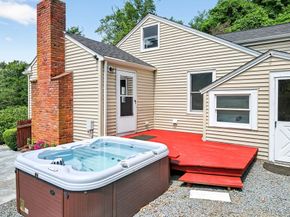 120 Hackett Ave, Lakeville MA 02347