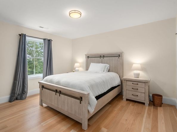 15 Couture Way, Middleton MA 01949