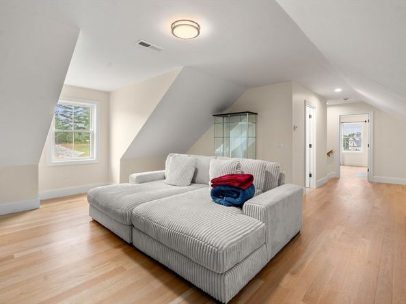 15 Couture Way, Middleton MA 01949