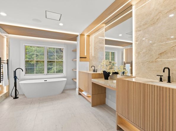 208 Webster St, Needham MA 02494