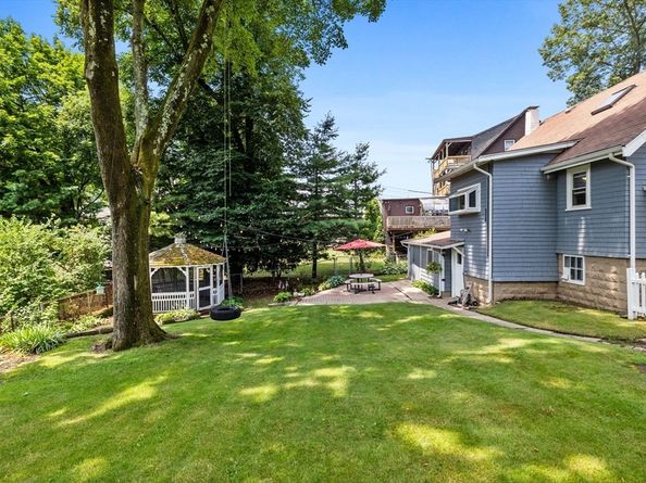 108 Needham St, Dedham MA 02026