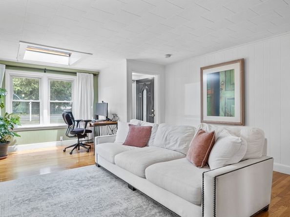 108 Needham St, Dedham MA 02026