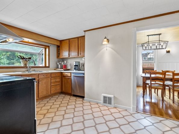108 Needham St, Dedham MA 02026