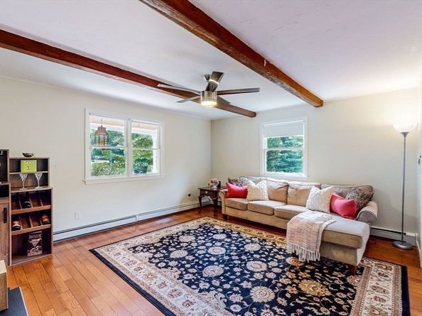 271 Landham Rd, Sudbury MA 01776