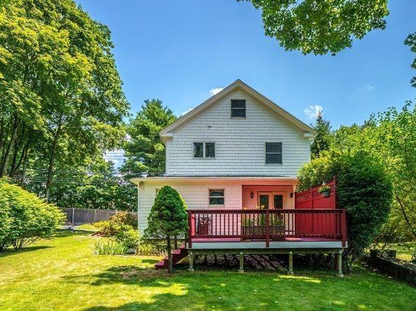 271 Landham Rd, Sudbury MA 01776