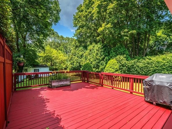 271 Landham Rd, Sudbury MA 01776
