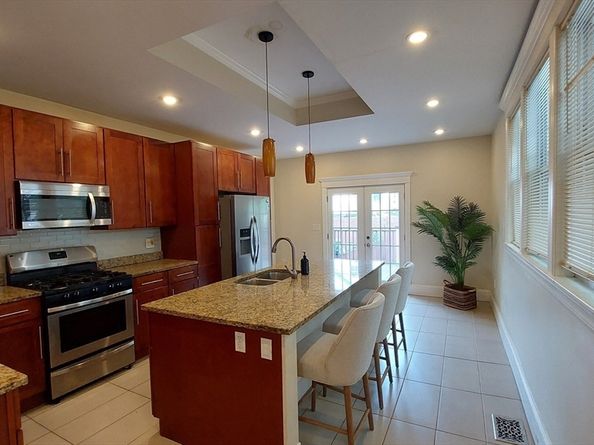 28 Woodbine St 1, Boston MA 02119